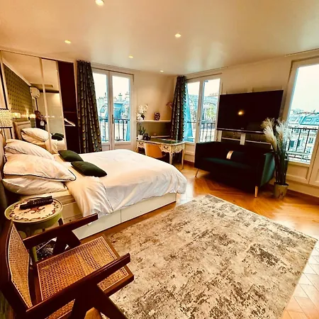 Beautiful Terrace Invalides And Fireplace Apartment Paris